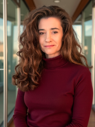 Angie Canfield headshot